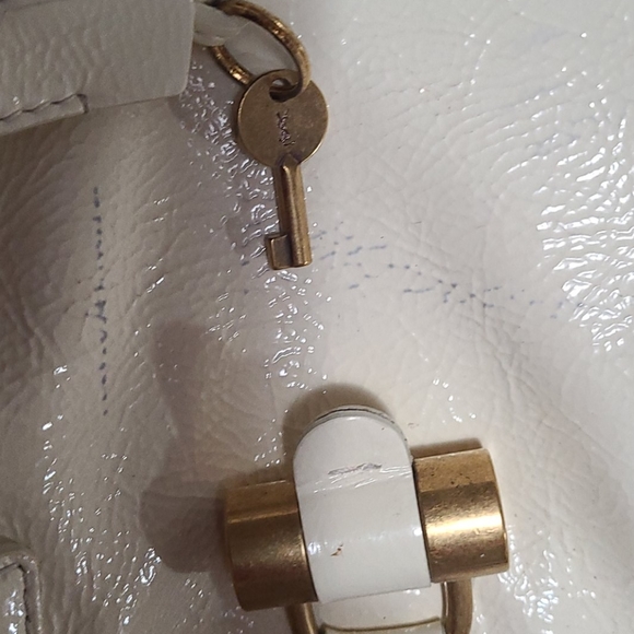 Yves saint laurent - Picture 3 of 8